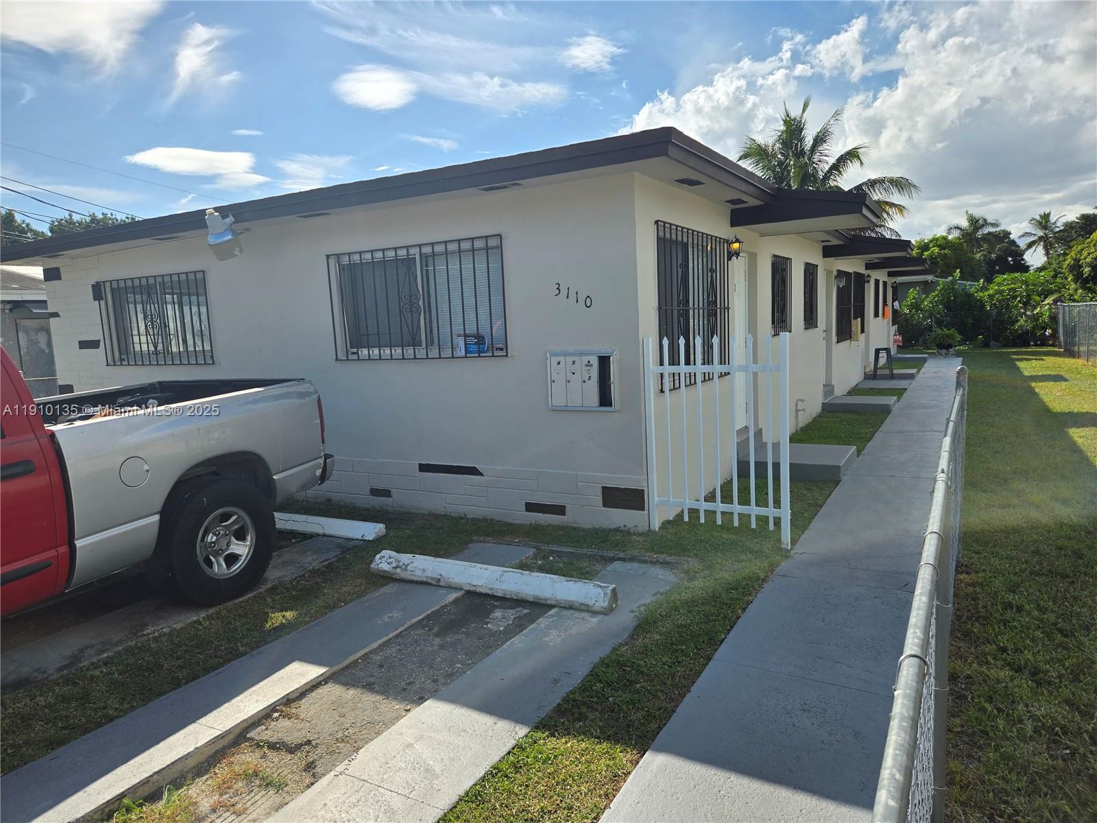 CRAVATTS ALLAPATTAH HOMES - Residential Lease