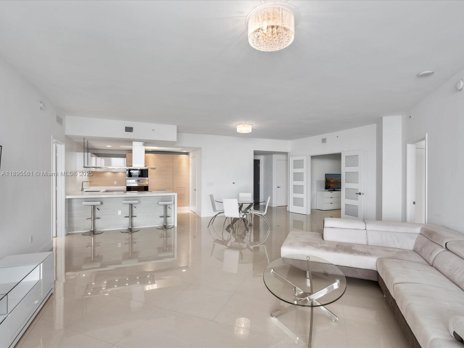 MARINA PALMS RESIDENCES N - Residential
