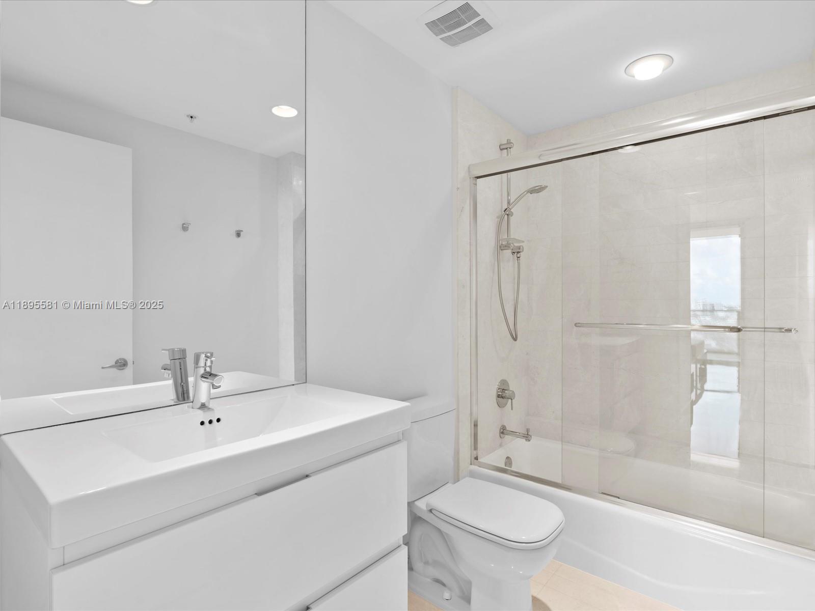 MARINA PALMS RESIDENCES N - Residential