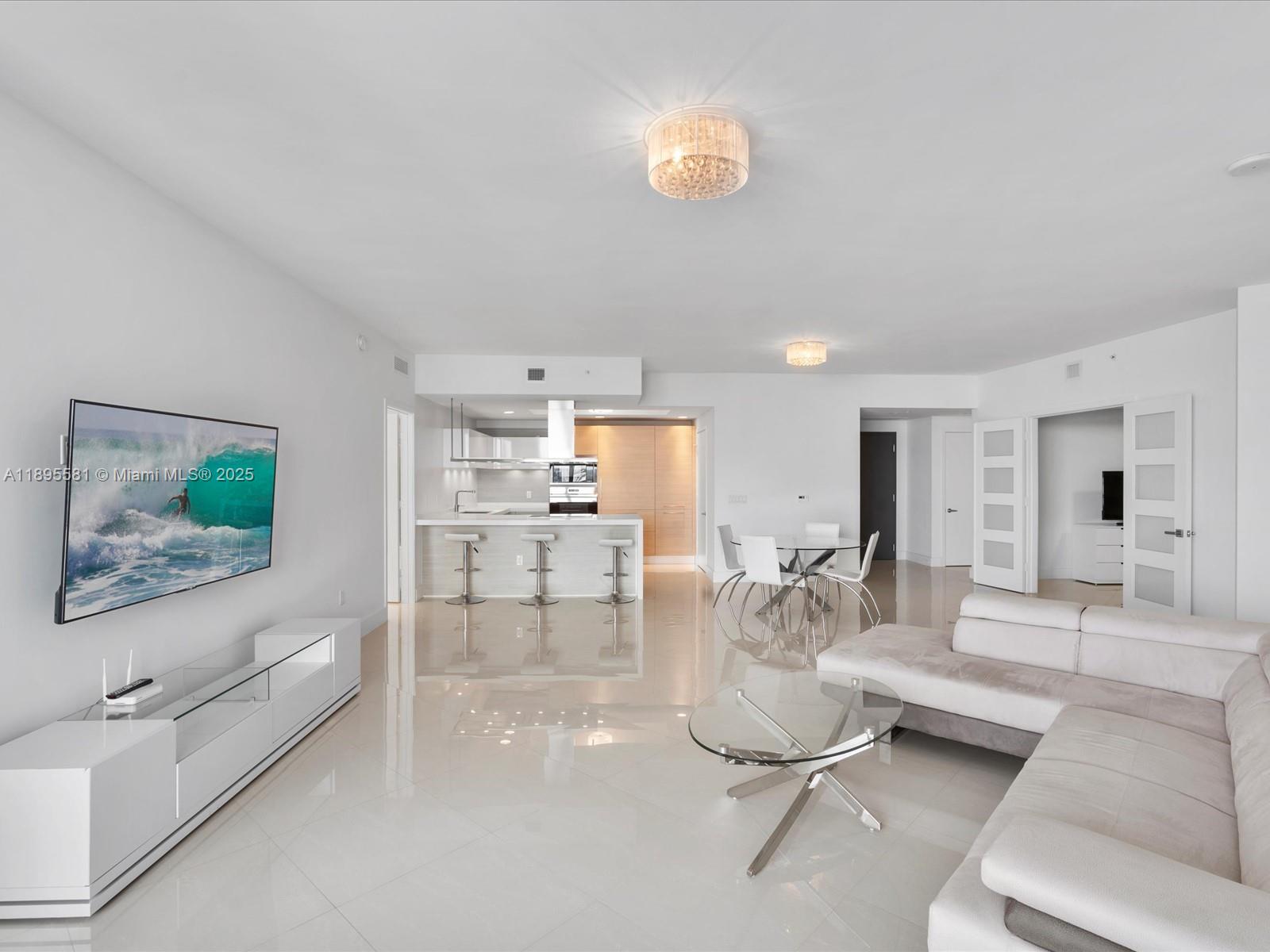 MARINA PALMS RESIDENCES N - Residential