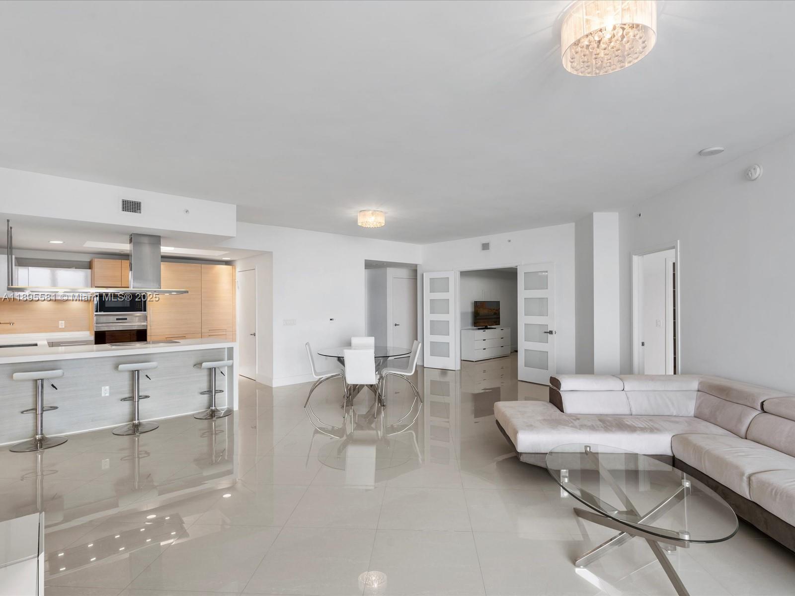MARINA PALMS RESIDENCES N - Residential