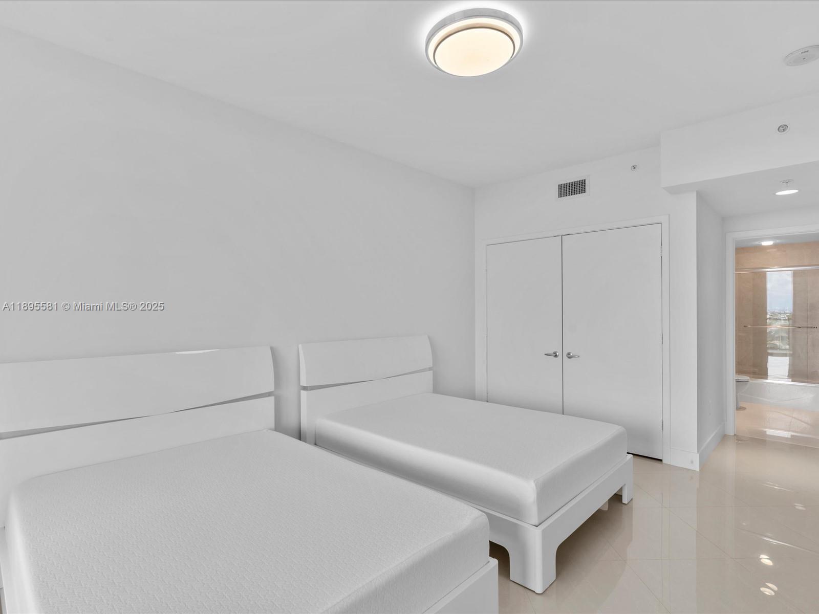 MARINA PALMS RESIDENCES N - Residential