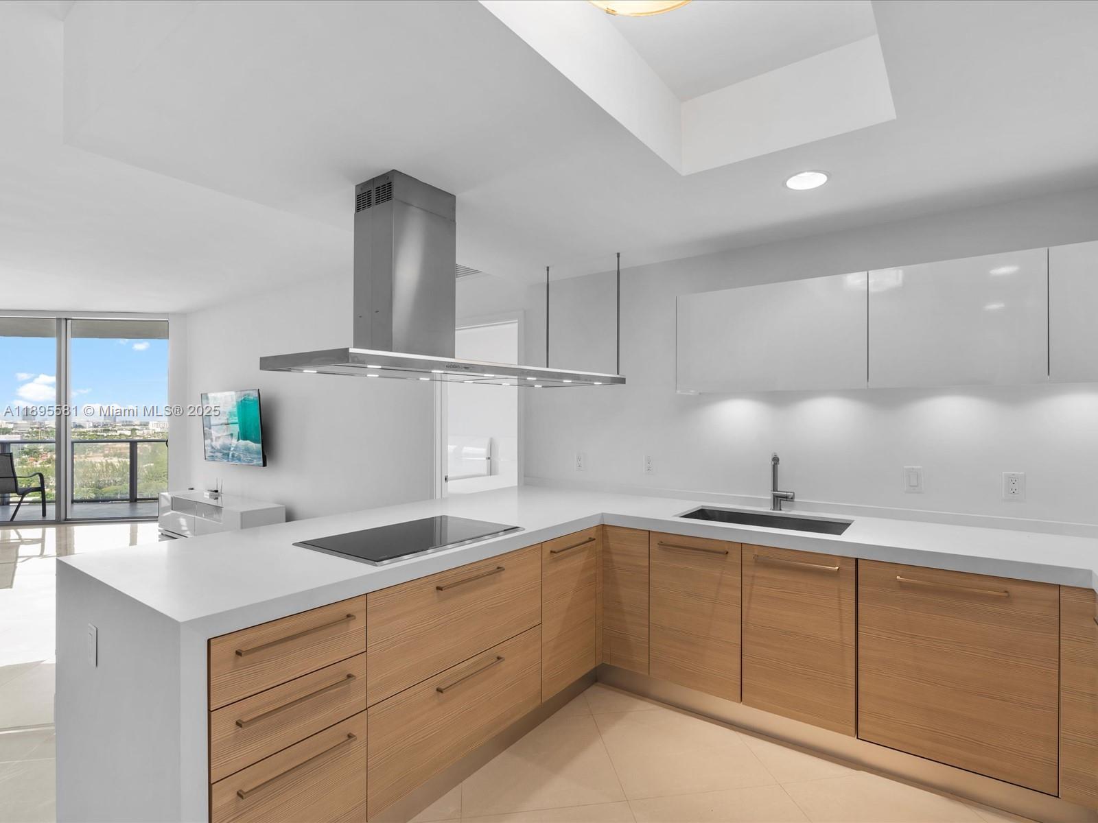 MARINA PALMS RESIDENCES N - Residential