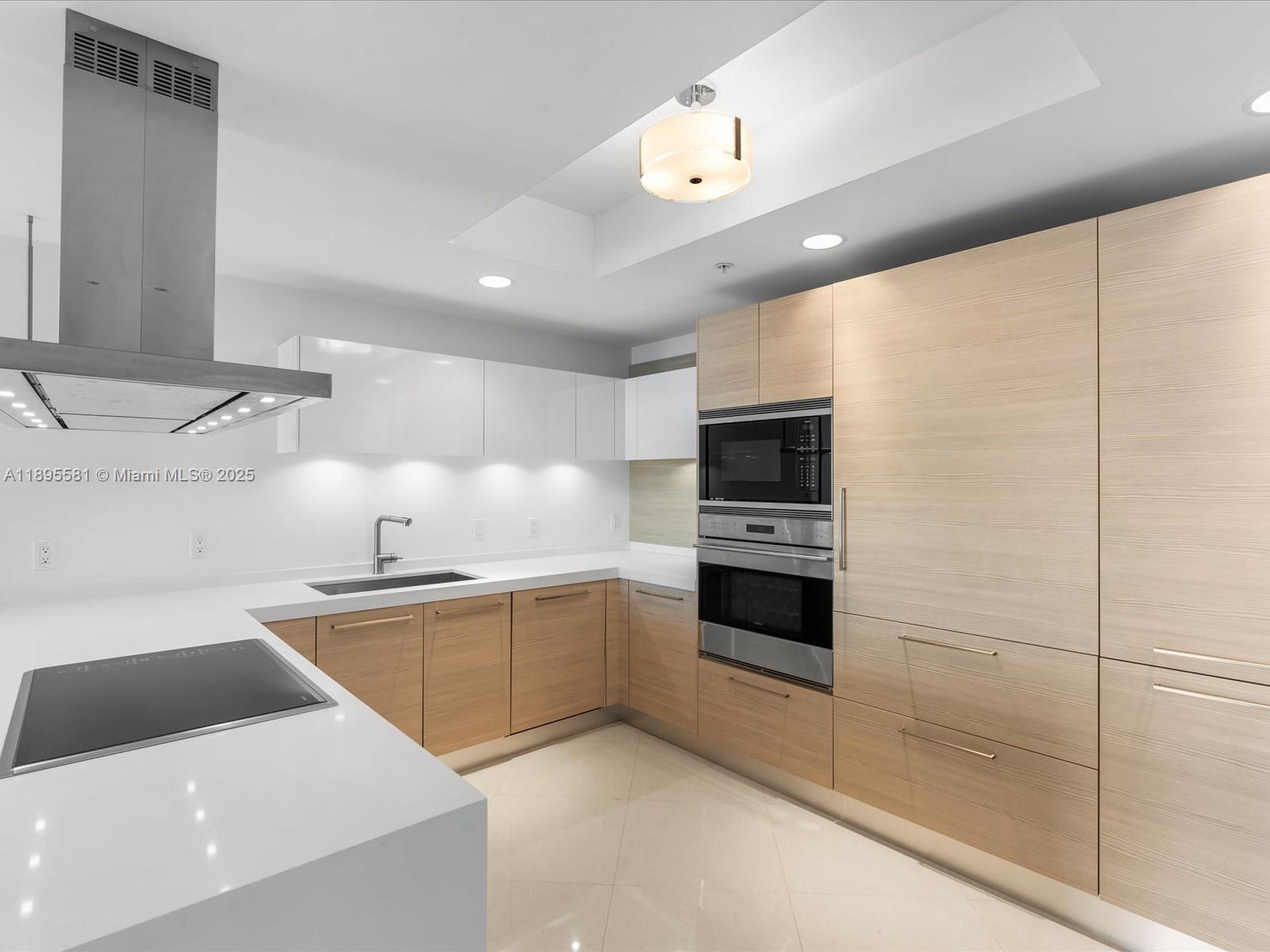 MARINA PALMS RESIDENCES N - Residential