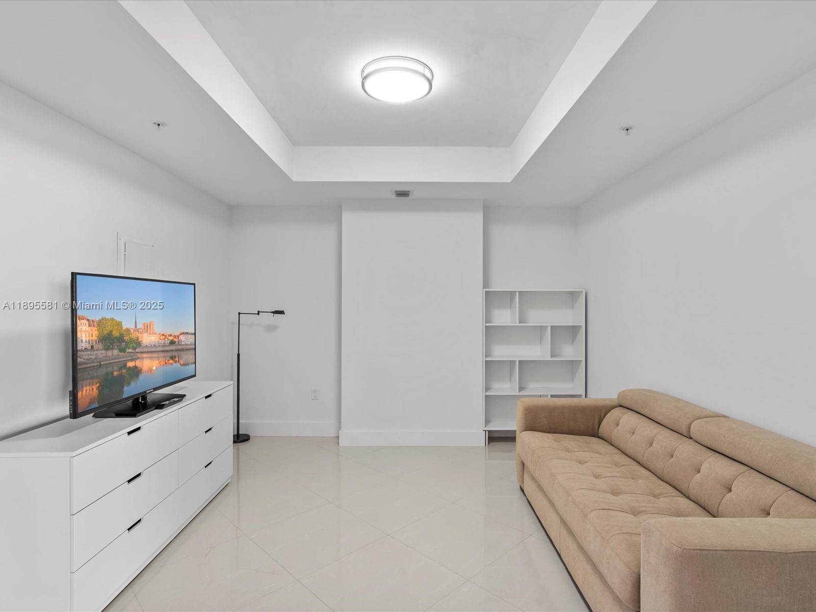 MARINA PALMS RESIDENCES N - Residential