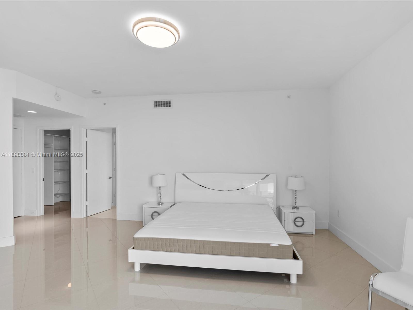 MARINA PALMS RESIDENCES N - Residential