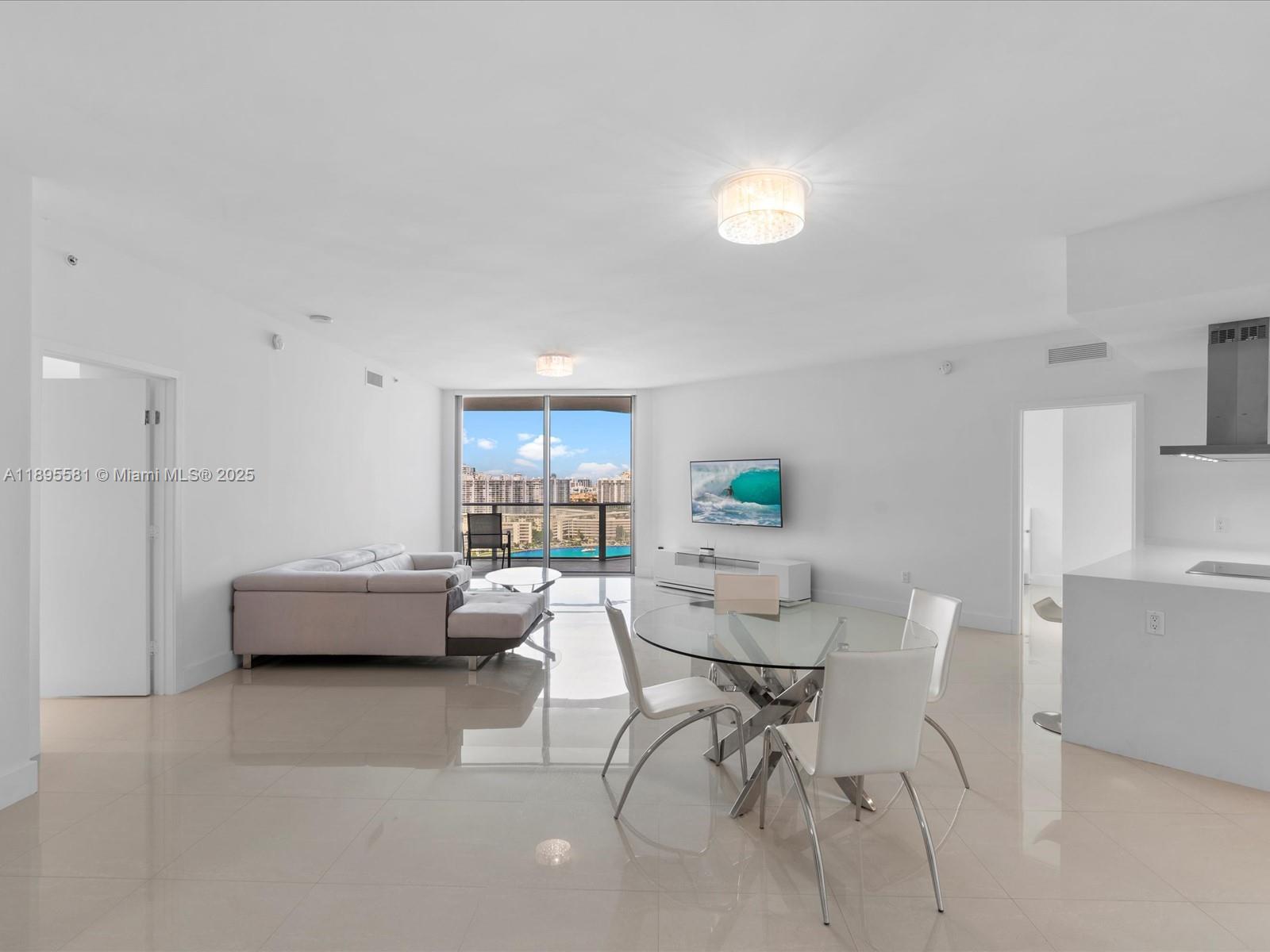 MARINA PALMS RESIDENCES N - Residential