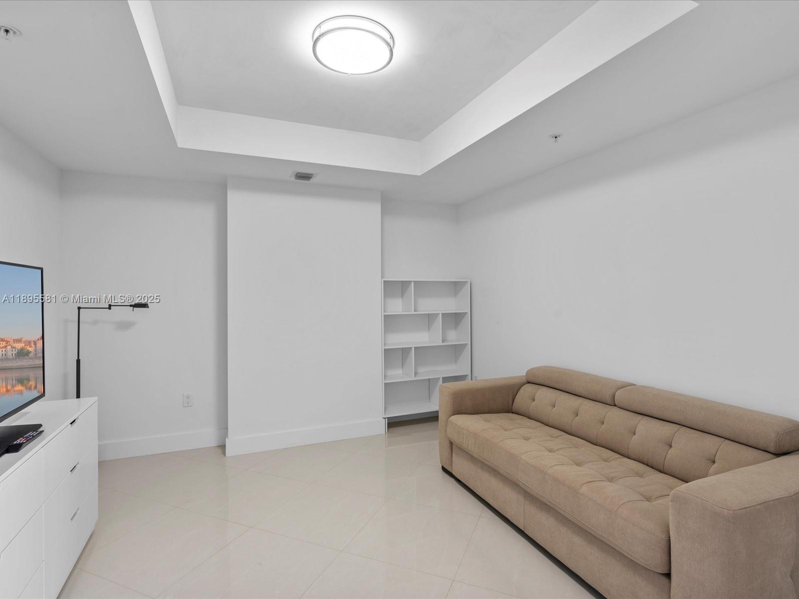 MARINA PALMS RESIDENCES N - Residential