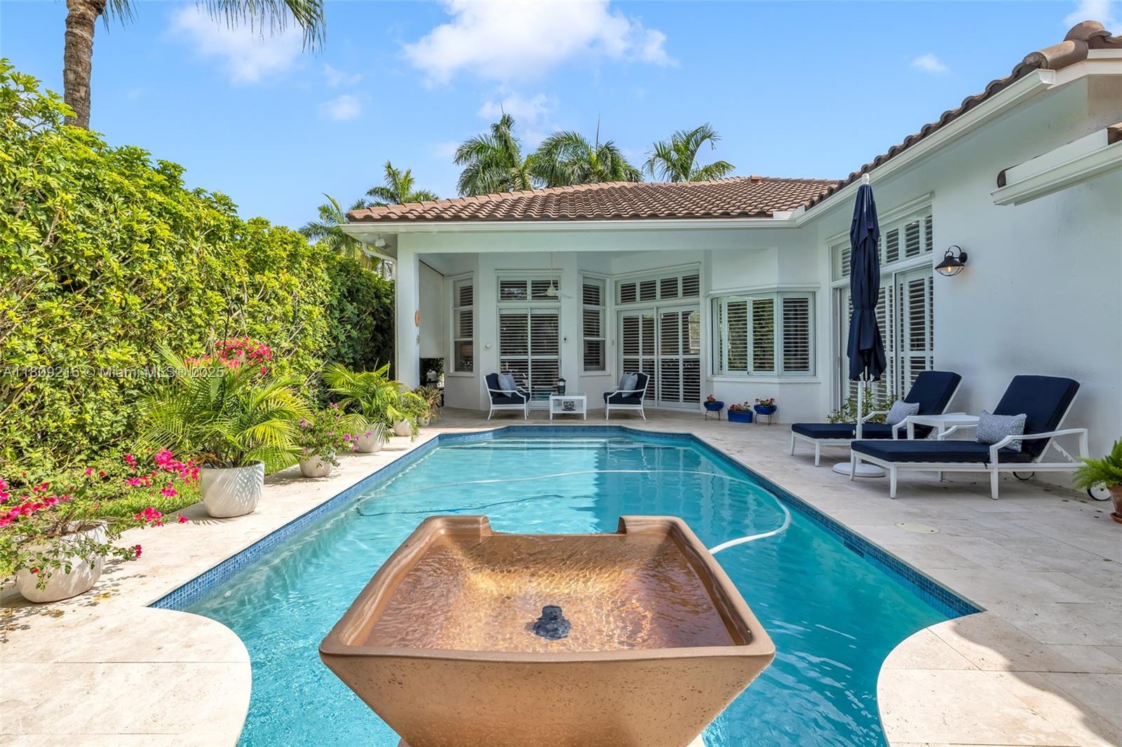 1220 Iris Court