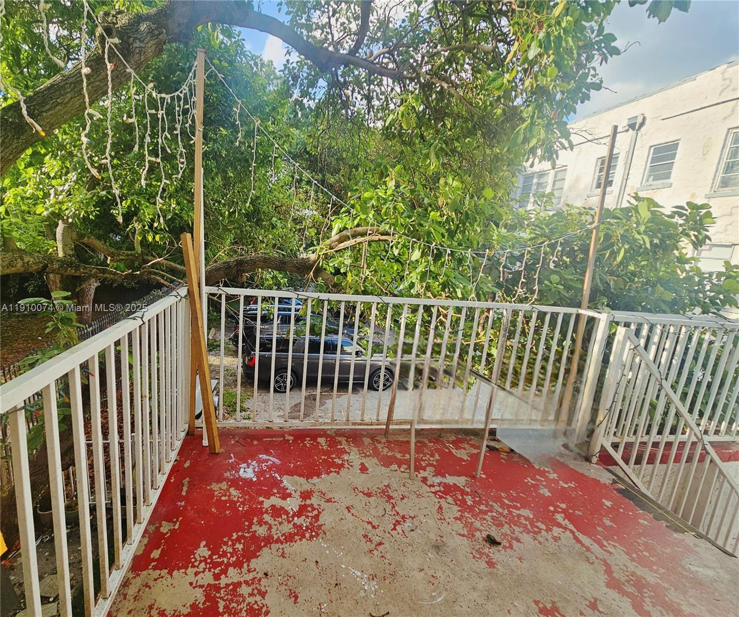 BRICKELL RIVERVIEW - Residential Lease