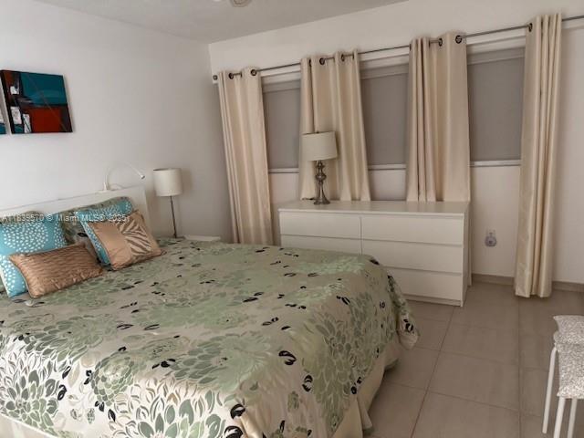 SUFFOLK AT CENTURY VILLAG - Residential