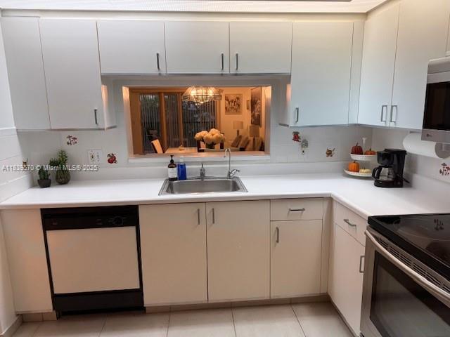 SUFFOLK AT CENTURY VILLAG - Residential