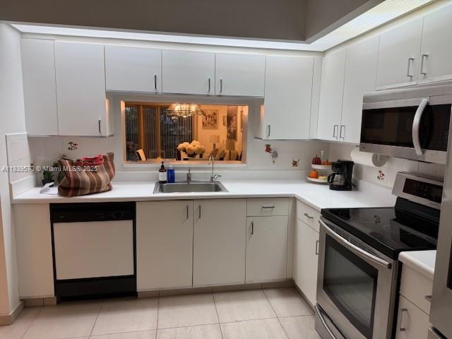 SUFFOLK AT CENTURY VILLAG - Residential