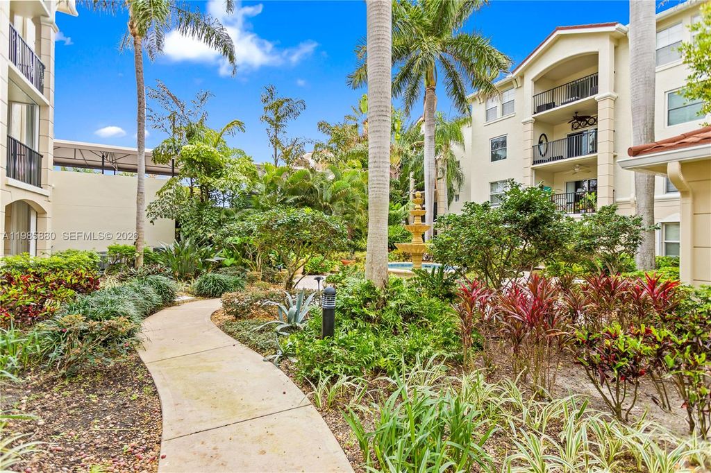 Photo of 3312 Tuscany Way #3312, Boynton Beach, FL 33435 (MLS # A11985880)