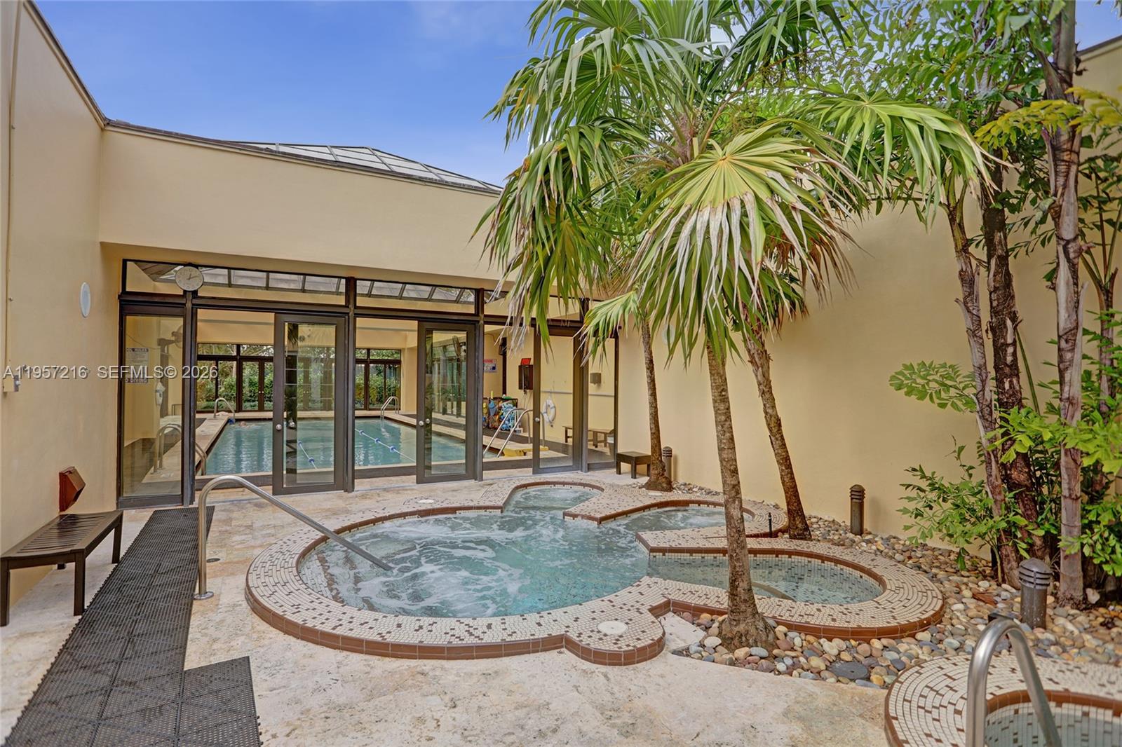 TOWERS OF QUAYSIDE CONDO - Residential