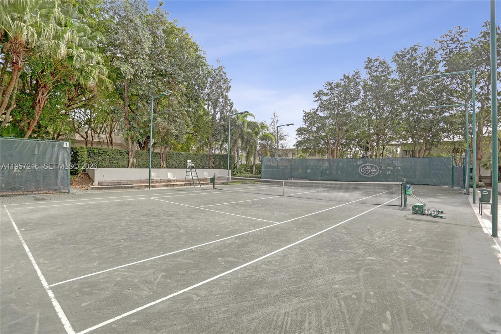 TOWERS OF QUAYSIDE CONDO - Residential