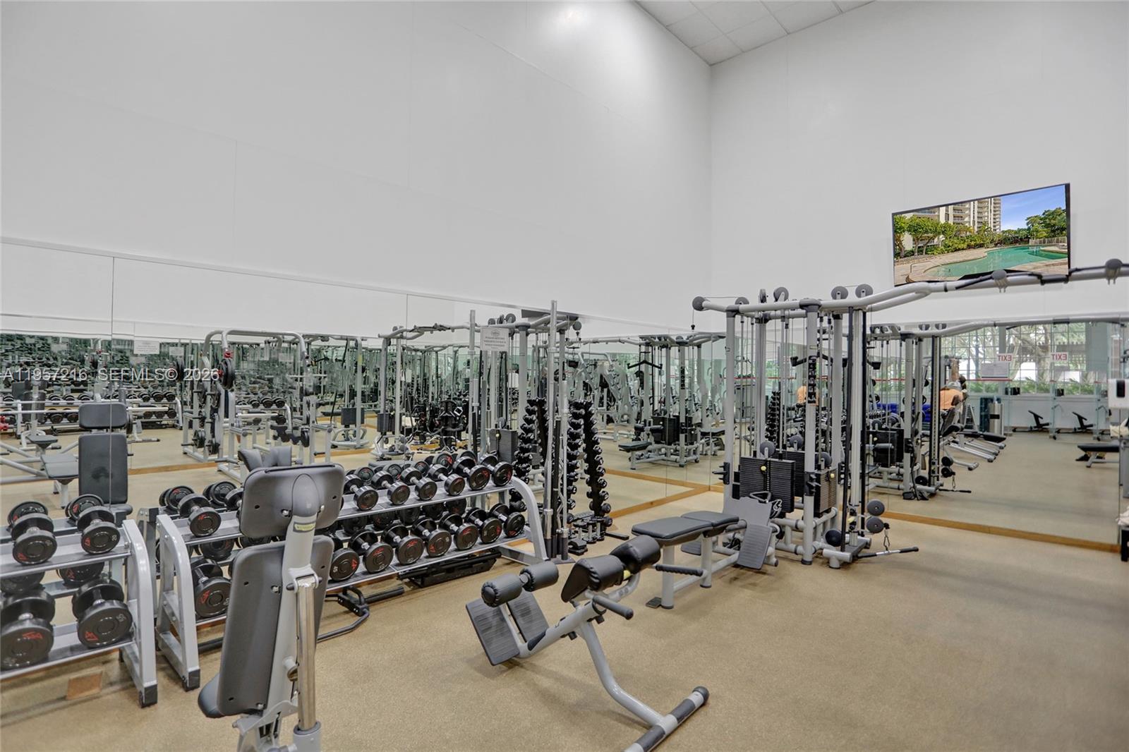 TOWERS OF QUAYSIDE CONDO - Residential