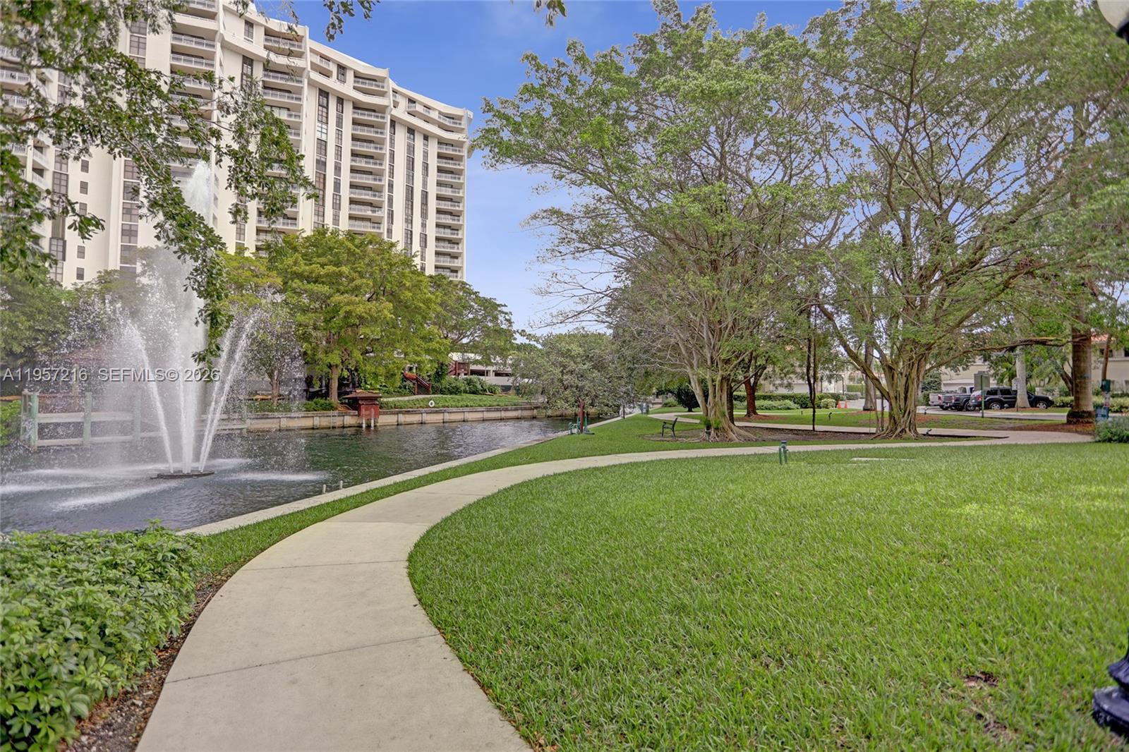 TOWERS OF QUAYSIDE CONDO - Residential