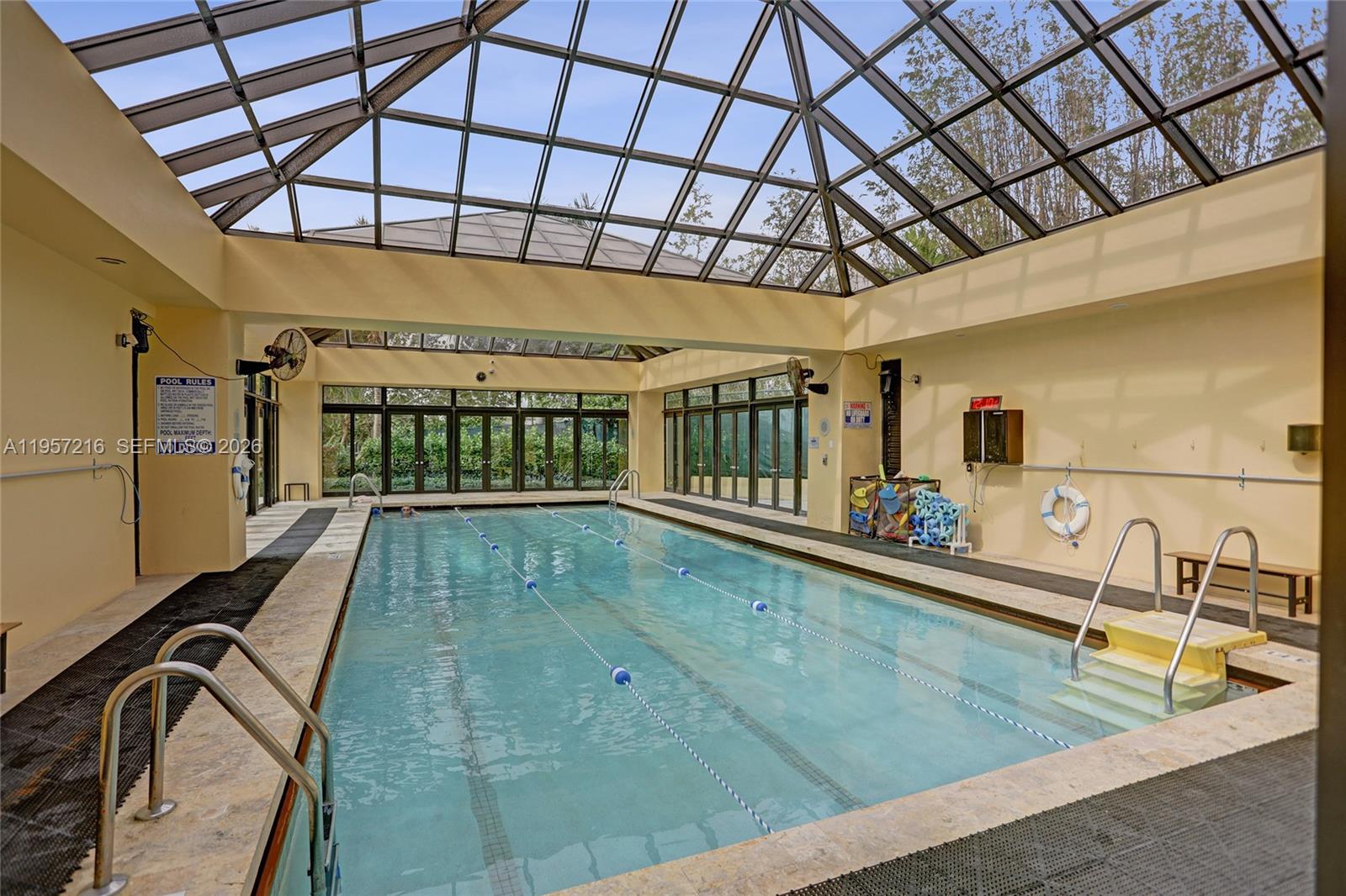 TOWERS OF QUAYSIDE CONDO - Residential