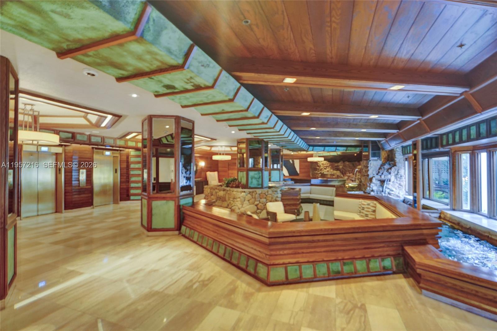 TOWERS OF QUAYSIDE CONDO - Residential