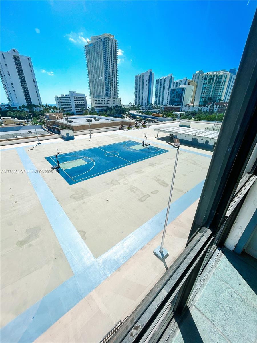 PLAZA OF AMERICAS CONDO P - Residential