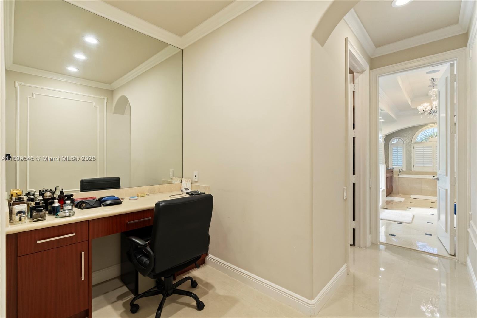 THREE ISLANDS 3RD SECTION - Residential Lease