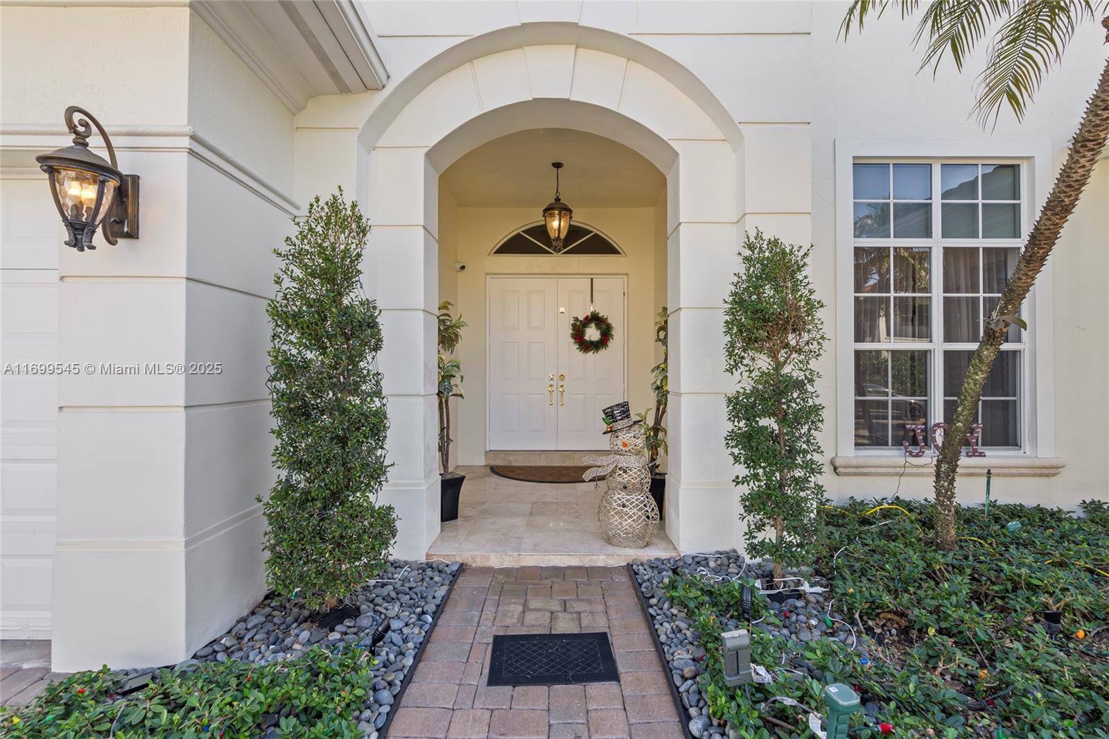 THREE ISLANDS 3RD SECTION - Residential Lease