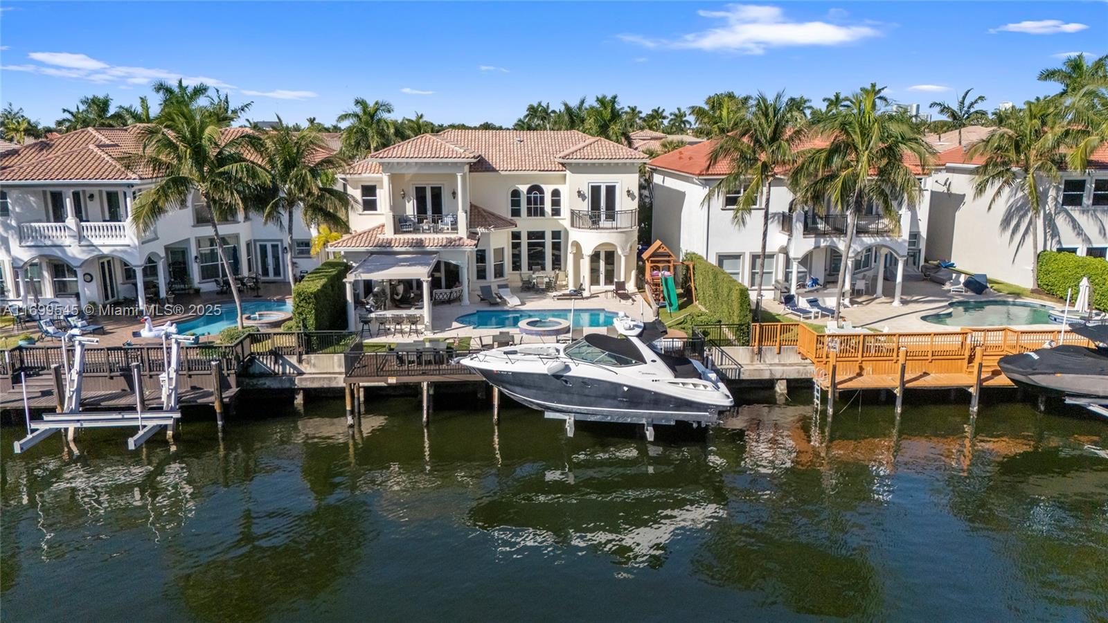 1555 Windjammer Way, Hollywood, FL, 33019/$35,000 1 1555 Windjammer Way