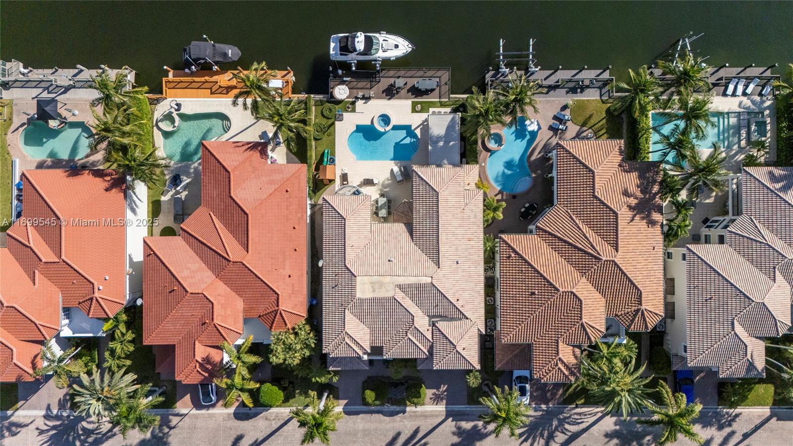 THREE ISLANDS 3RD SECTION - Residential Lease