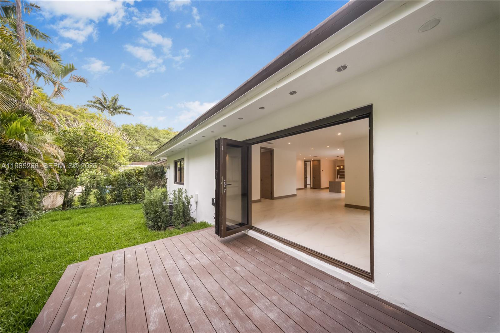 CORAL GABLES COUNTRY CLUB - Residential