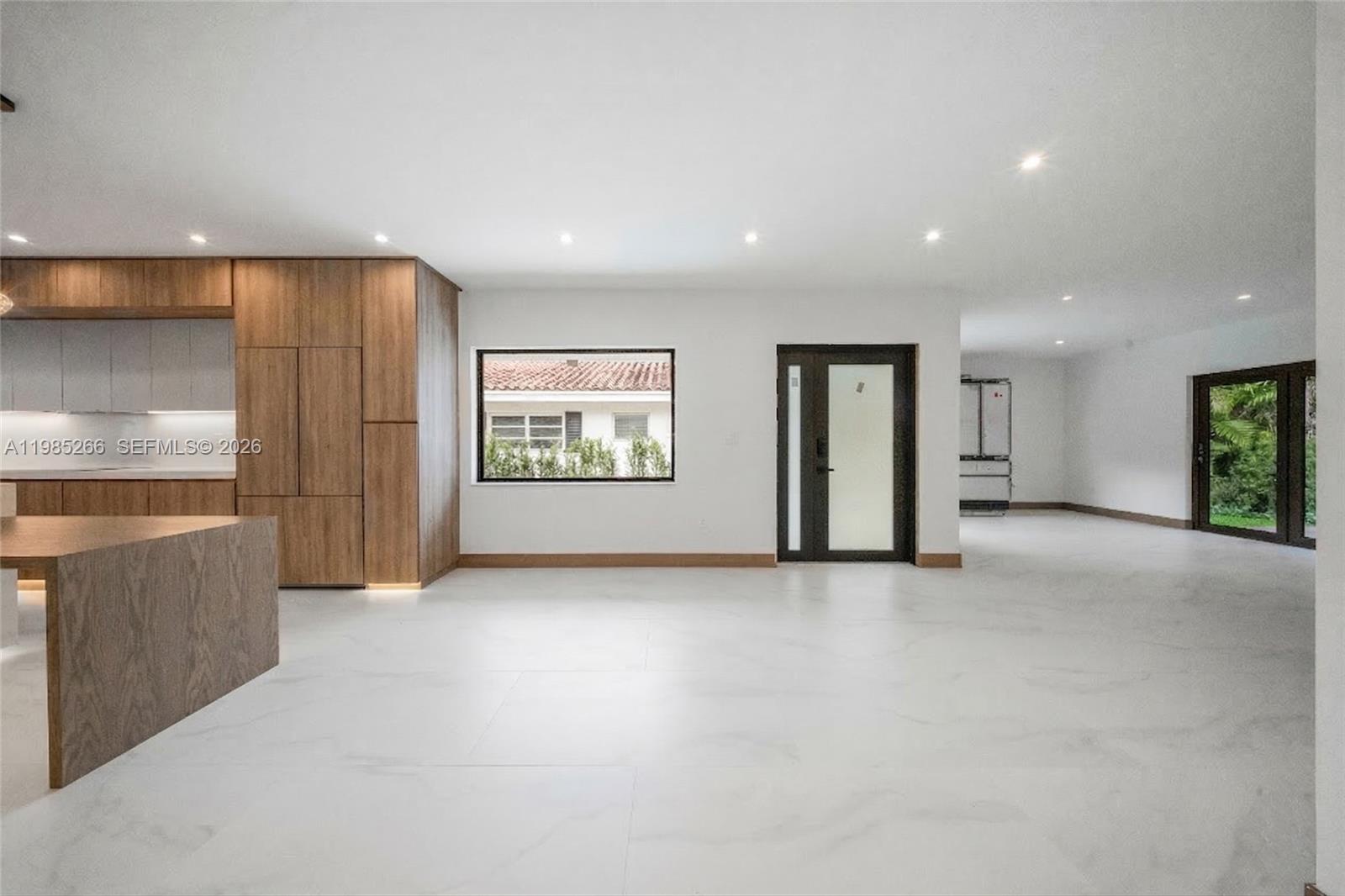 CORAL GABLES COUNTRY CLUB - Residential