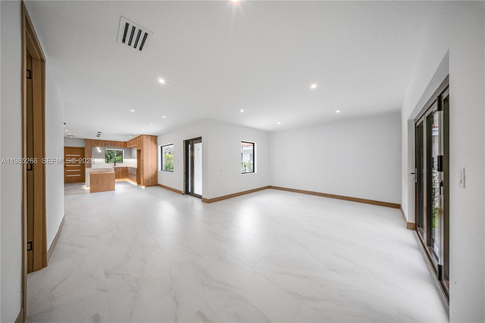 CORAL GABLES COUNTRY CLUB - Residential