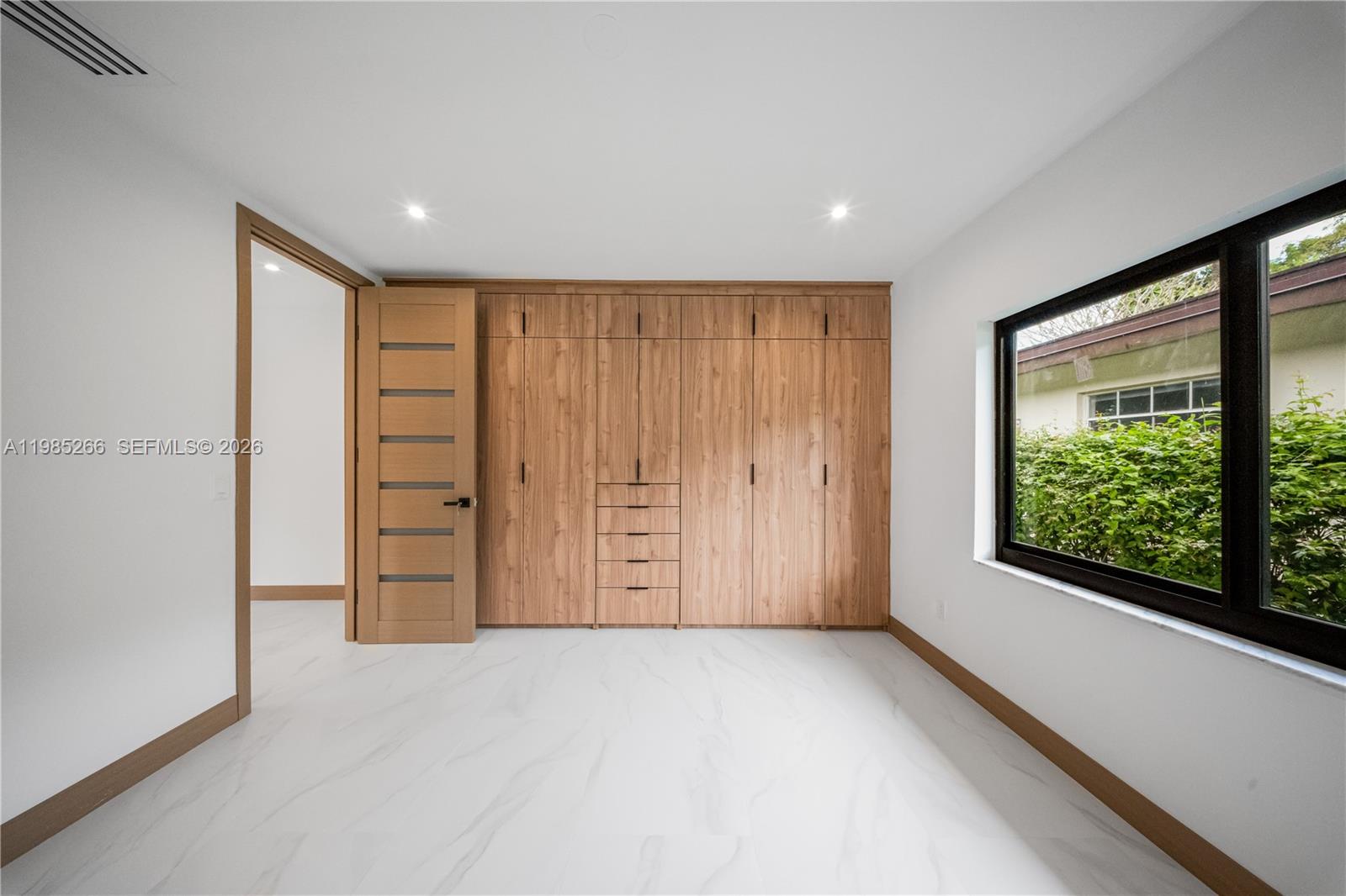 CORAL GABLES COUNTRY CLUB - Residential