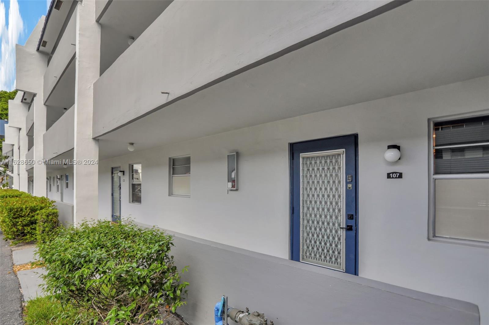 Property for Sale at 7897 Golf Cir Dr 107, Margate, Broward County, Florida - Bedrooms: 1 
Bathrooms: 1  - $125,000