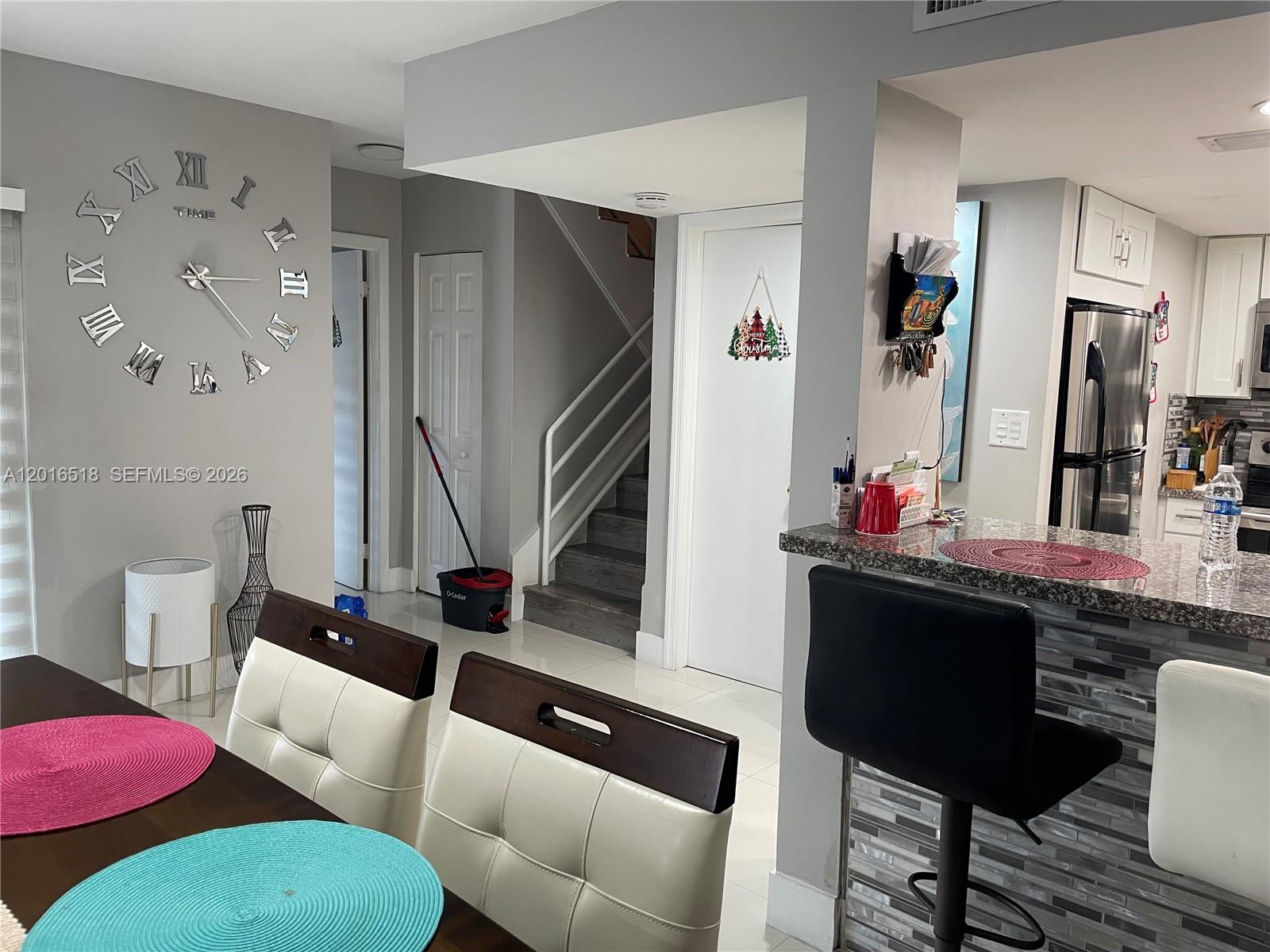 KENDALL CENTER - Residential