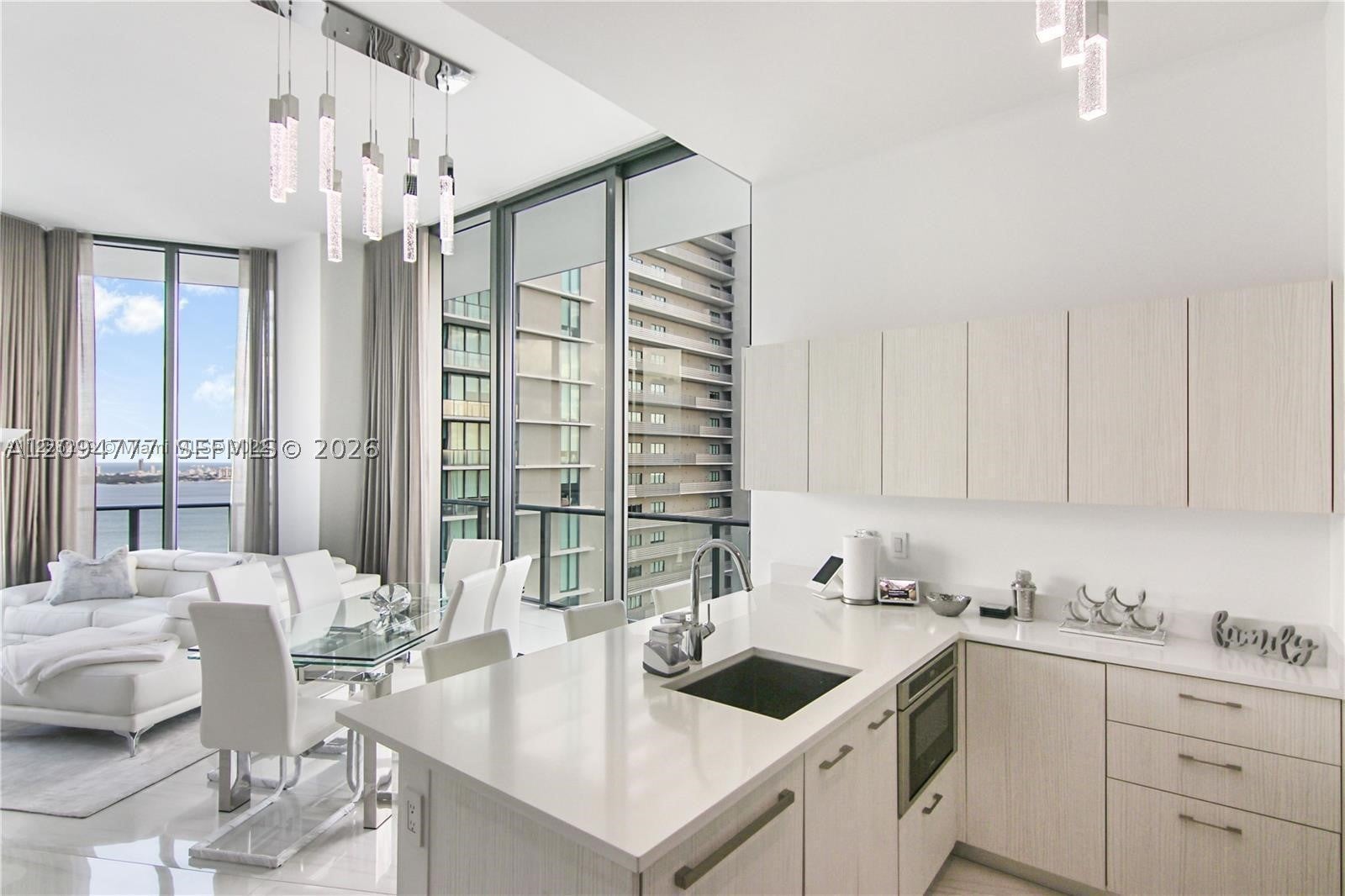 501 NE 31st St 4006