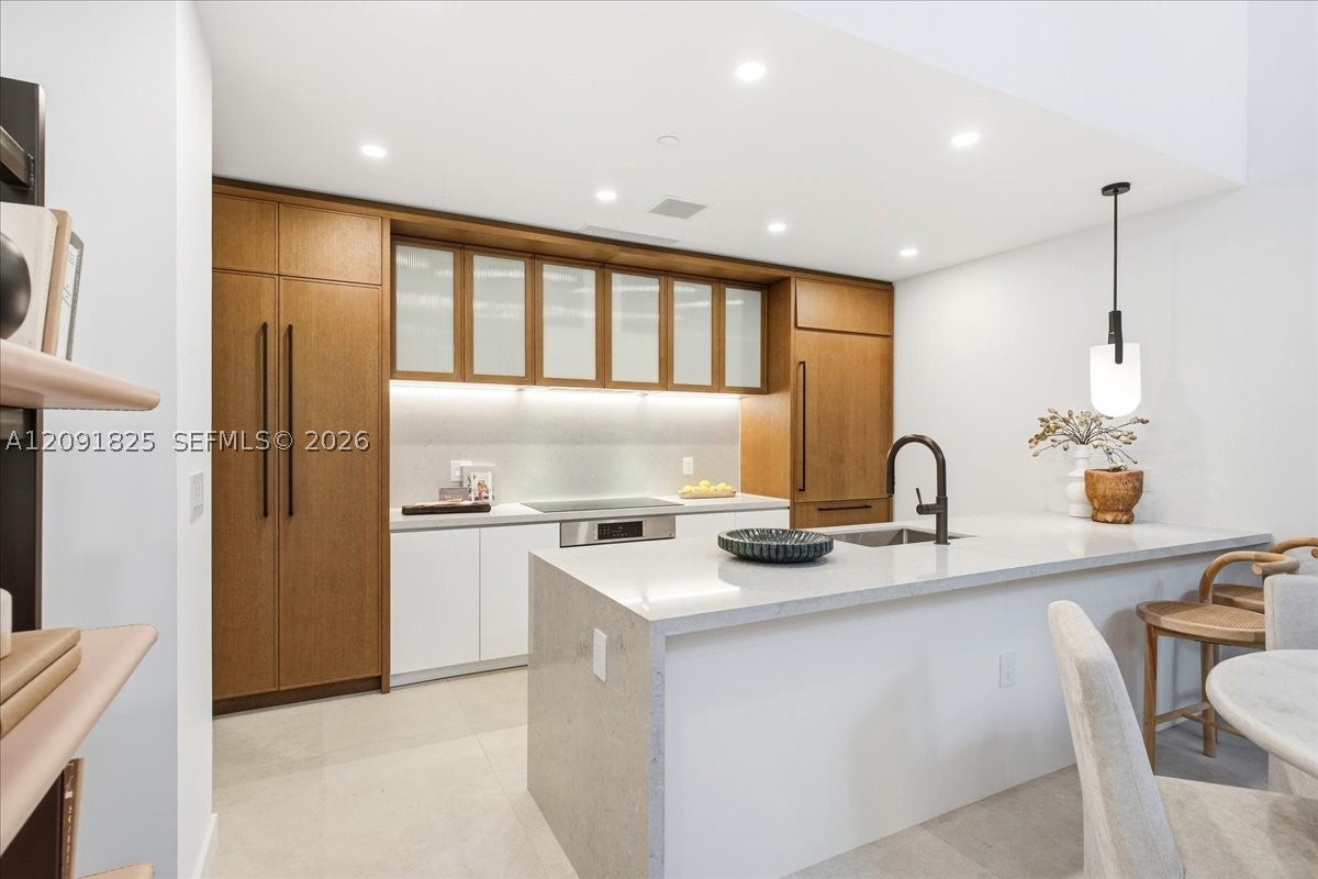 2200 Brickell Ave GV04