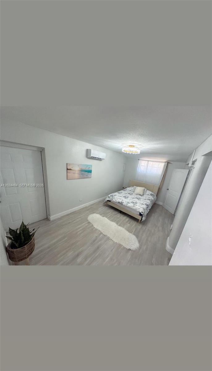 IRONS MANOR 3RD ADDN - Residential Lease
