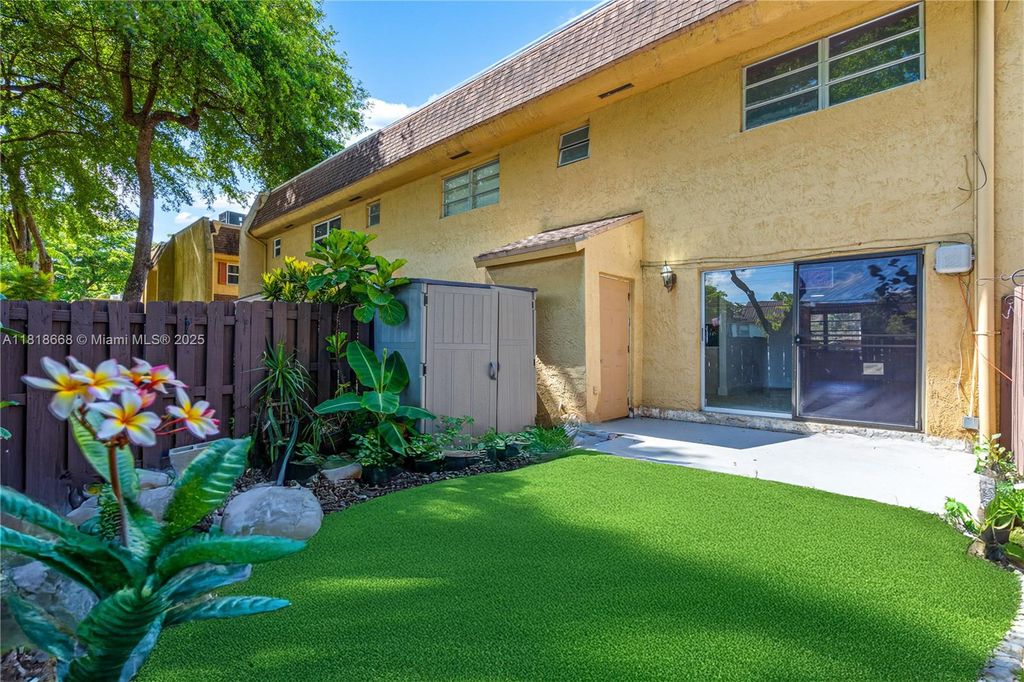 Photo of 7175 Nova Drive #303, Davie, FL 33317 (MLS # A11818668)