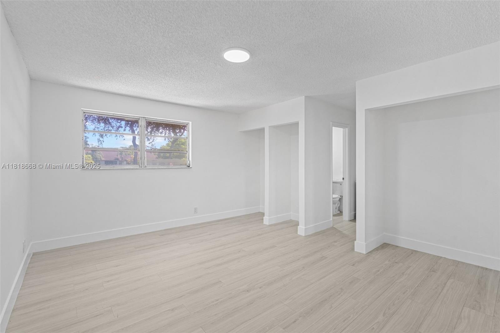 ARISTA PARK CONDO - Residential