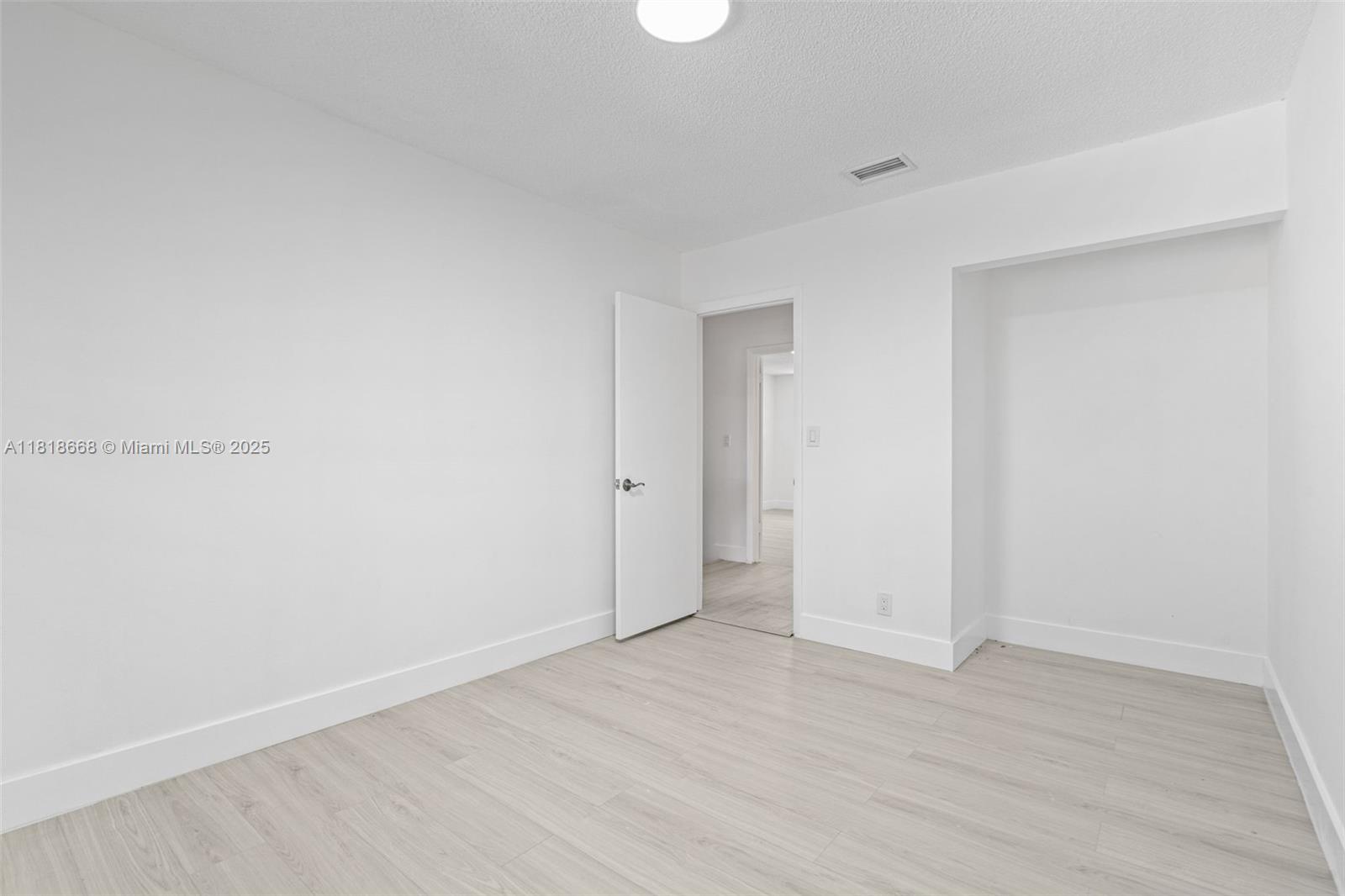 ARISTA PARK CONDO - Residential