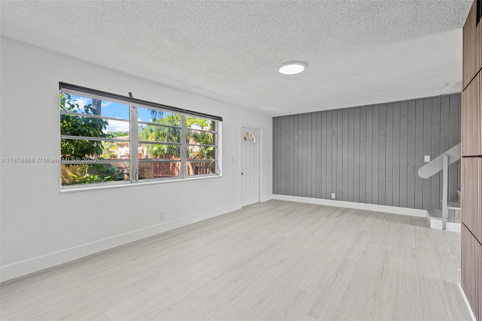 ARISTA PARK CONDO - Residential