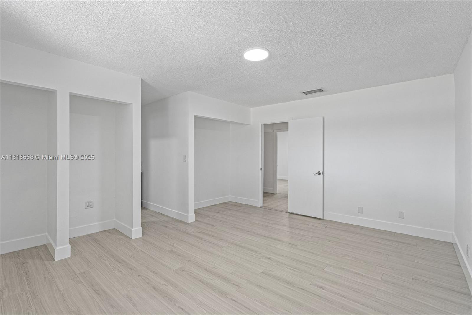 ARISTA PARK CONDO - Residential