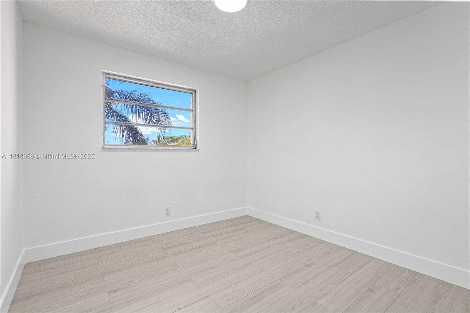 ARISTA PARK CONDO - Residential