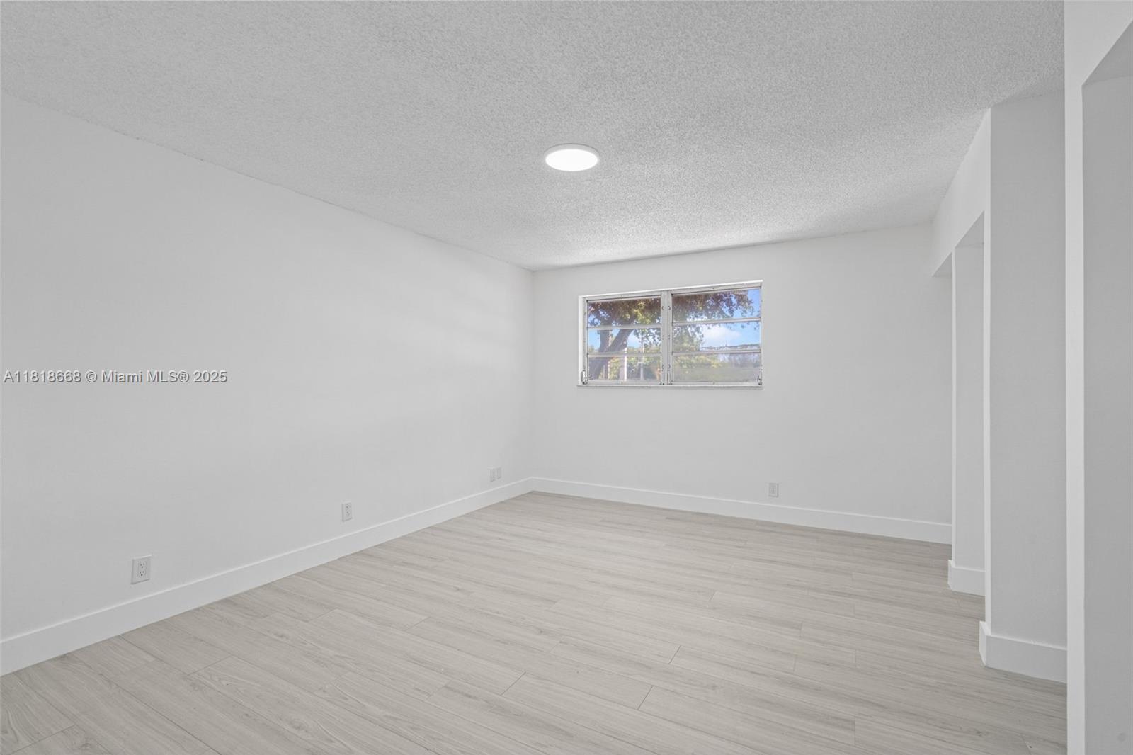 ARISTA PARK CONDO - Residential
