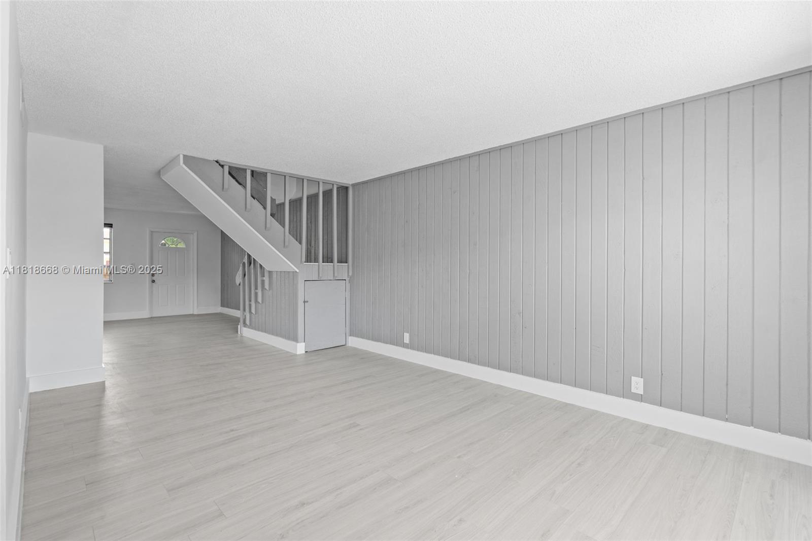 ARISTA PARK CONDO - Residential