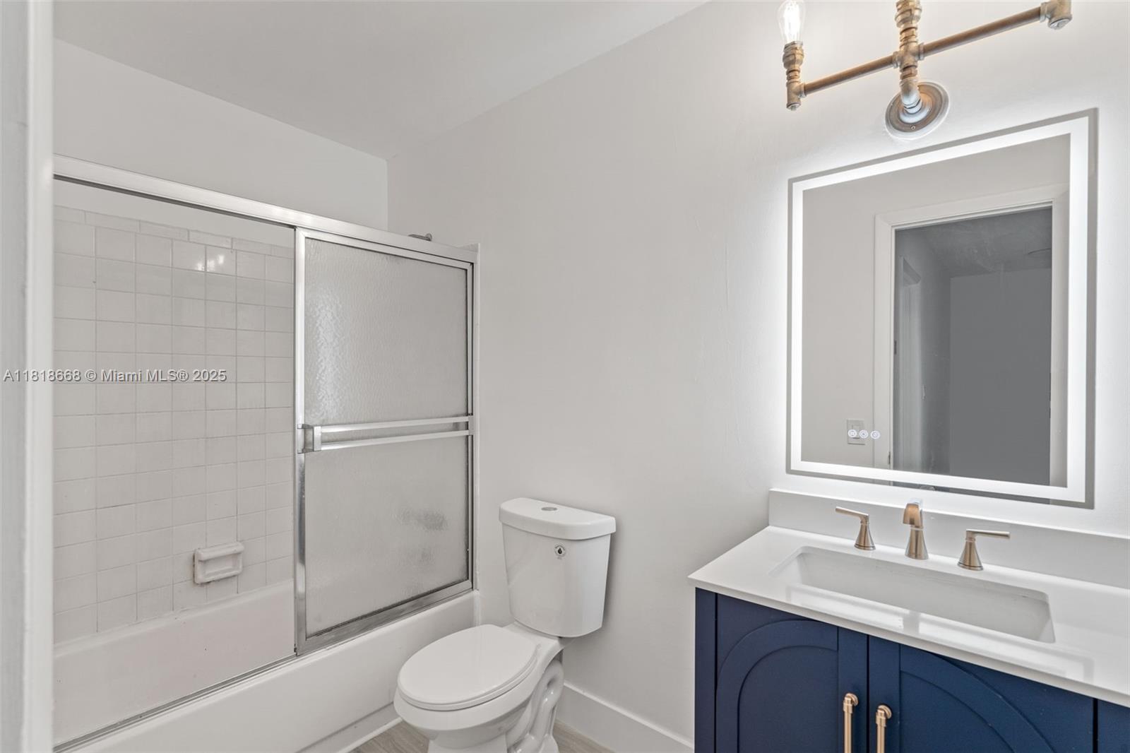 ARISTA PARK CONDO - Residential