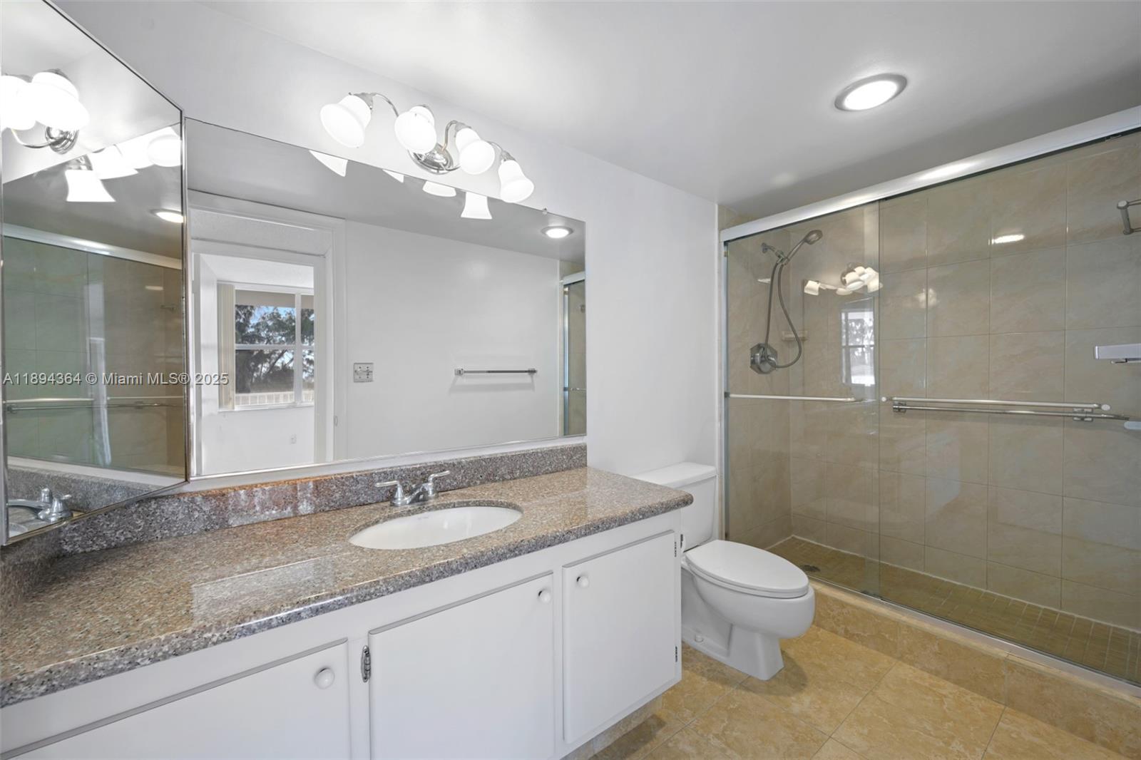 WILSHIRE CONDO - Residential Lease