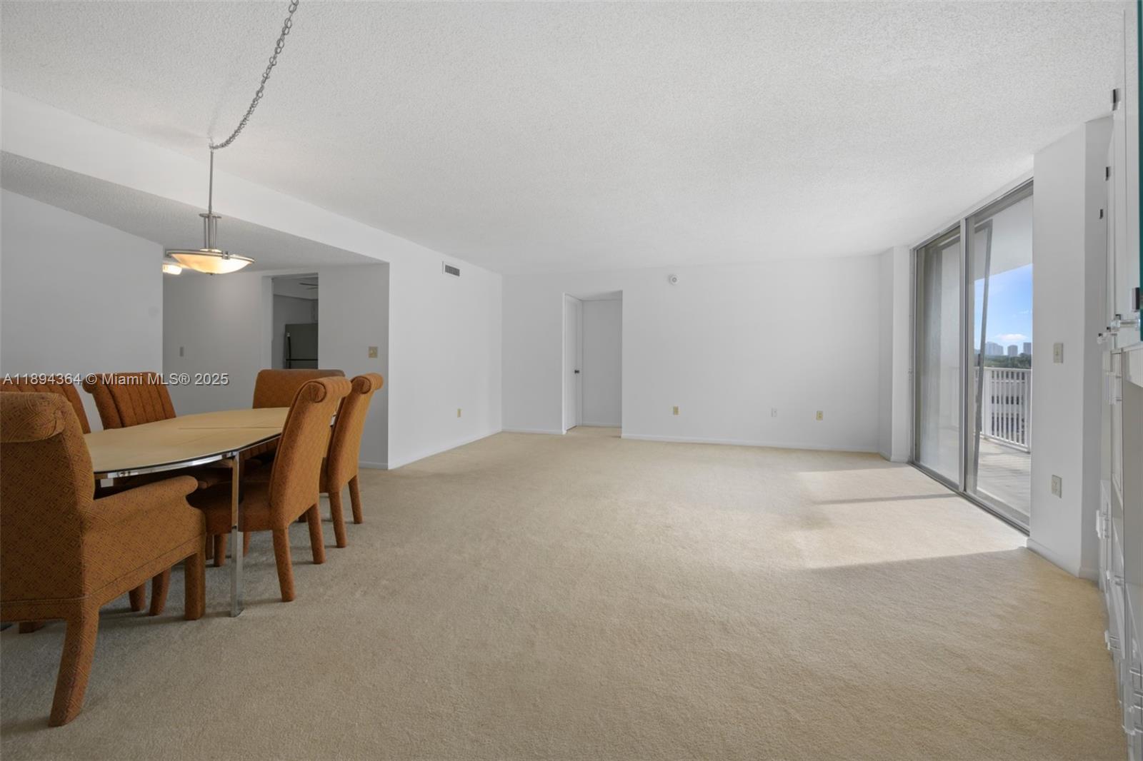 WILSHIRE CONDO - Residential Lease