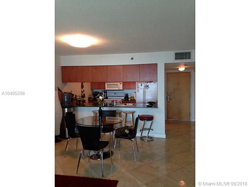 BEAUTIFUL OCEAN AND BAY VIEWS FROM THIS CHIC UNIT 1 BED 1 BATHROOM, ON A HIGH 24TH FLOOR, AT THE HEART OF THE FINANCIAL DISTRICT IN BRICKELL. MARBLE FLOORS THROUGHOUT THE COMPLETE UNIT AND BALCONY. ONE BLOCK FROM THE BAY AND RESTAURANTS AND WALKING DISTAN CE TO MARY BRICKELL VILLAGE AND BRICKELL CITI CENTRE. PET FRIENDLY. 2 POOLS AND JACUZZI, RENOVATED GYM. CALL NOW!!!